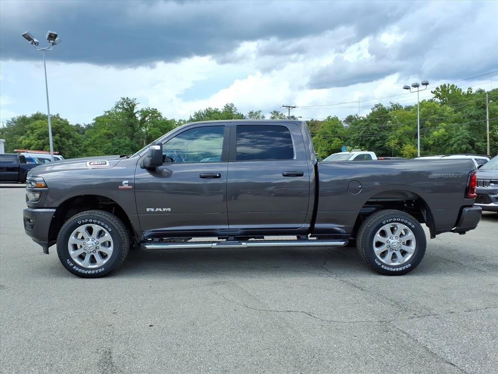 New 2026 RAM 2500 Big Horn AWD/4WD image 7