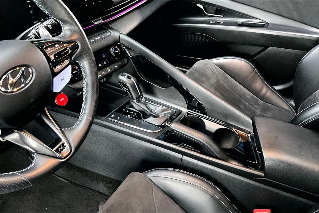 Used 2023 Hyundai Elantra N FWD image 17