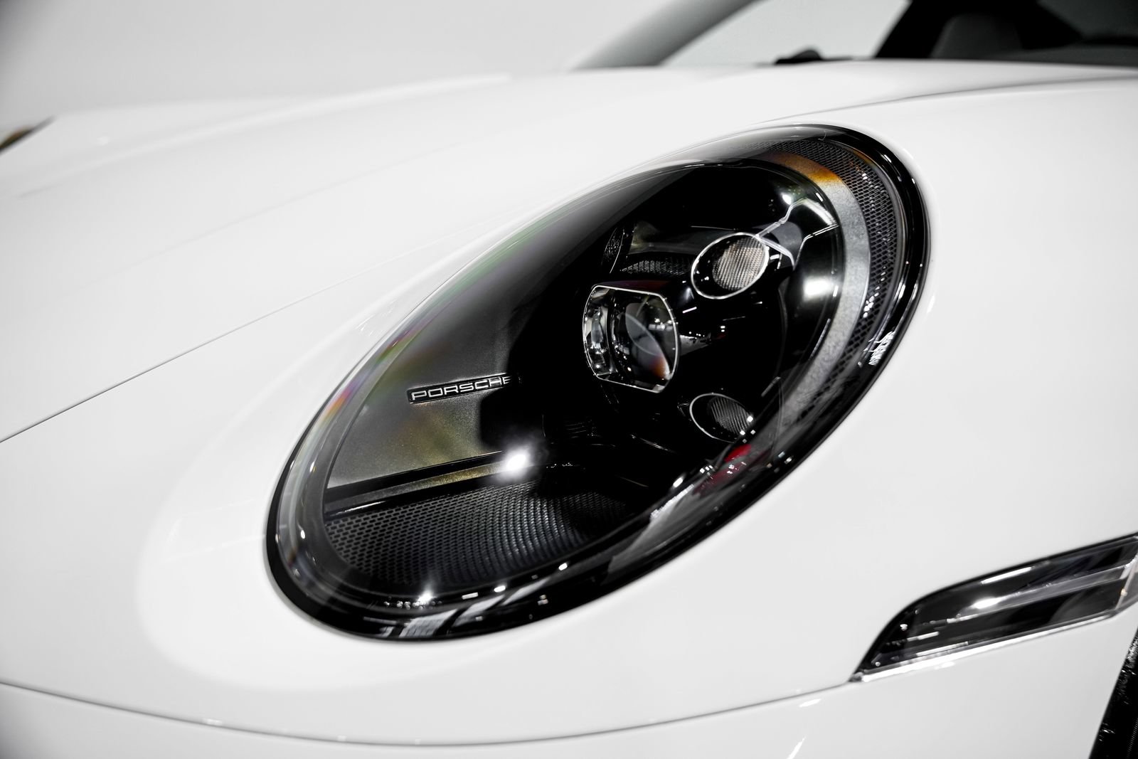 Used 2022 Porsche 911 Carrera GTS RWD image 34