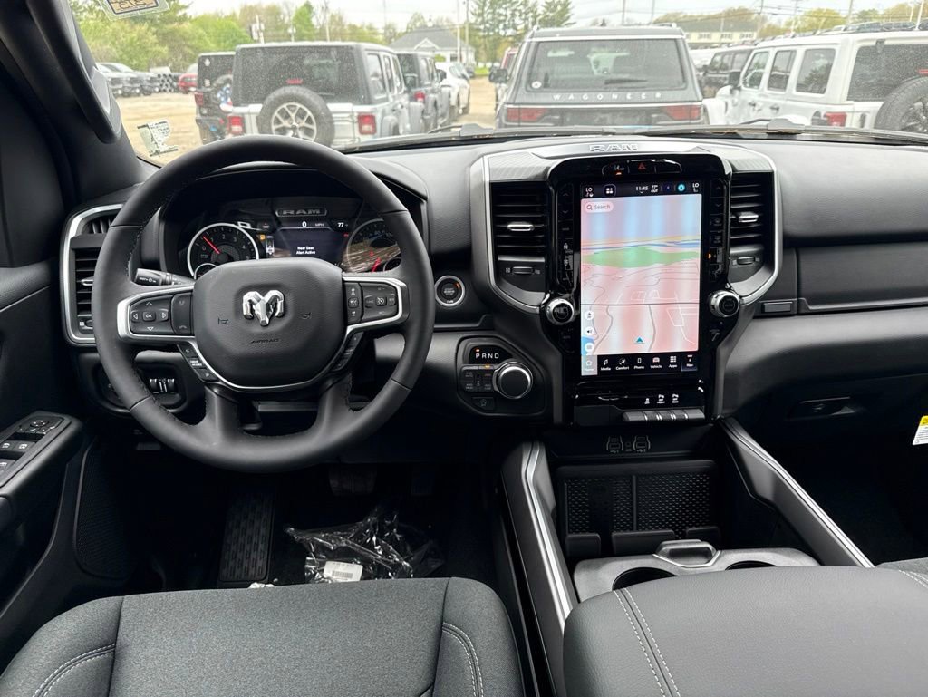 New 2026 RAM 1500 4x4 Crew Cab image 21