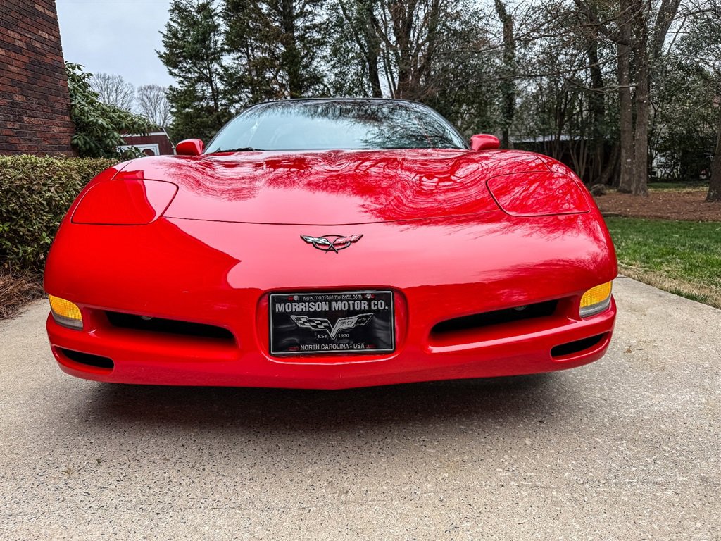 Used 2004 Chevrolet Corvette Coupe w/ Roof Package image 18