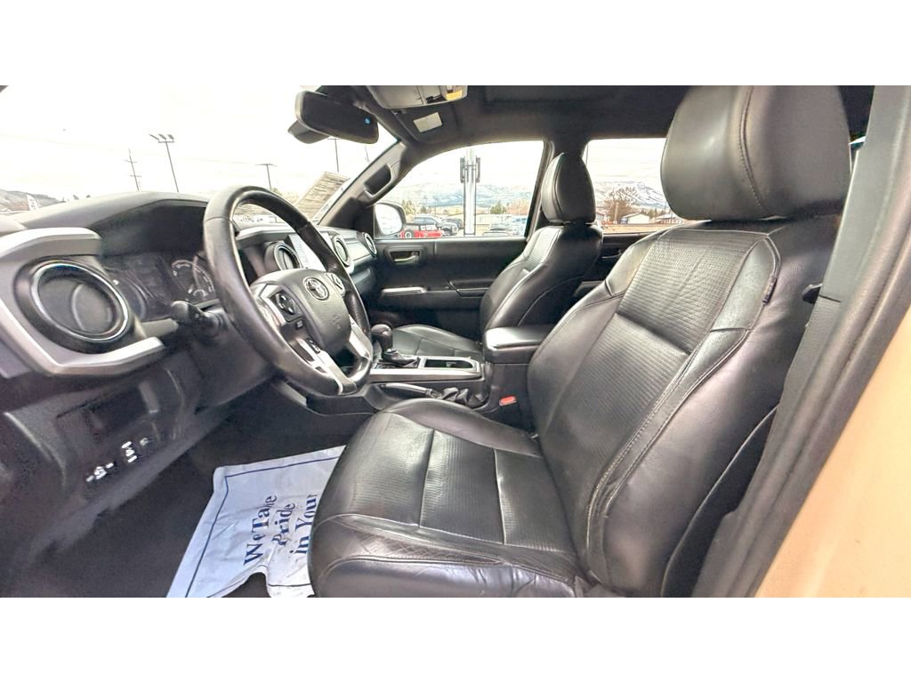 Used 2018 Toyota Tacoma Limited image 18
