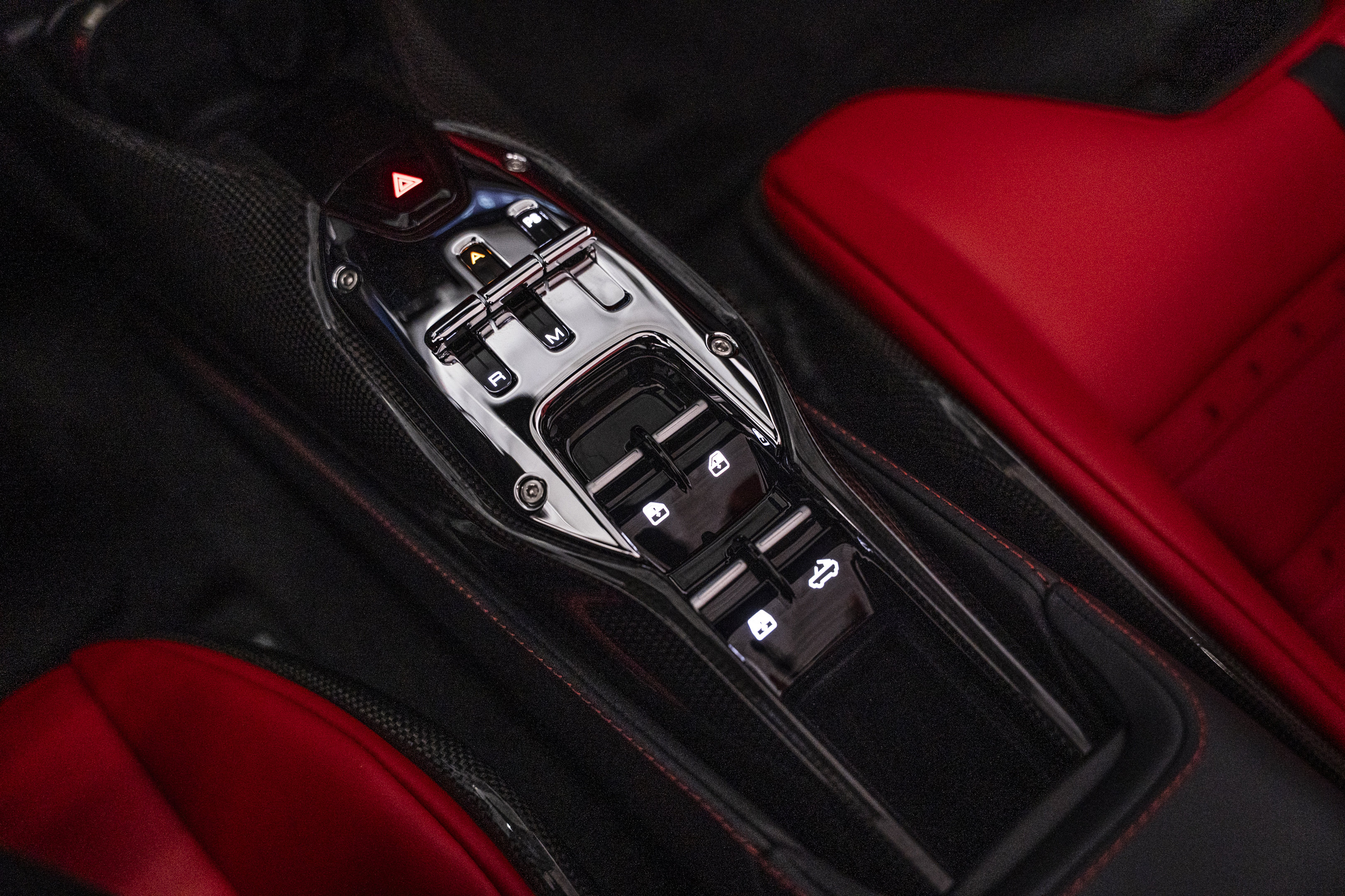 Used 2025 Ferrari SF90 Spider image 46