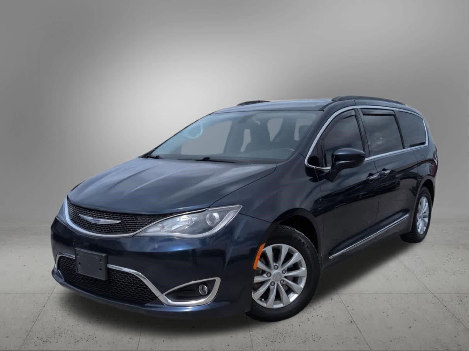 Used 2017 Chrysler Pacifica Touring-L