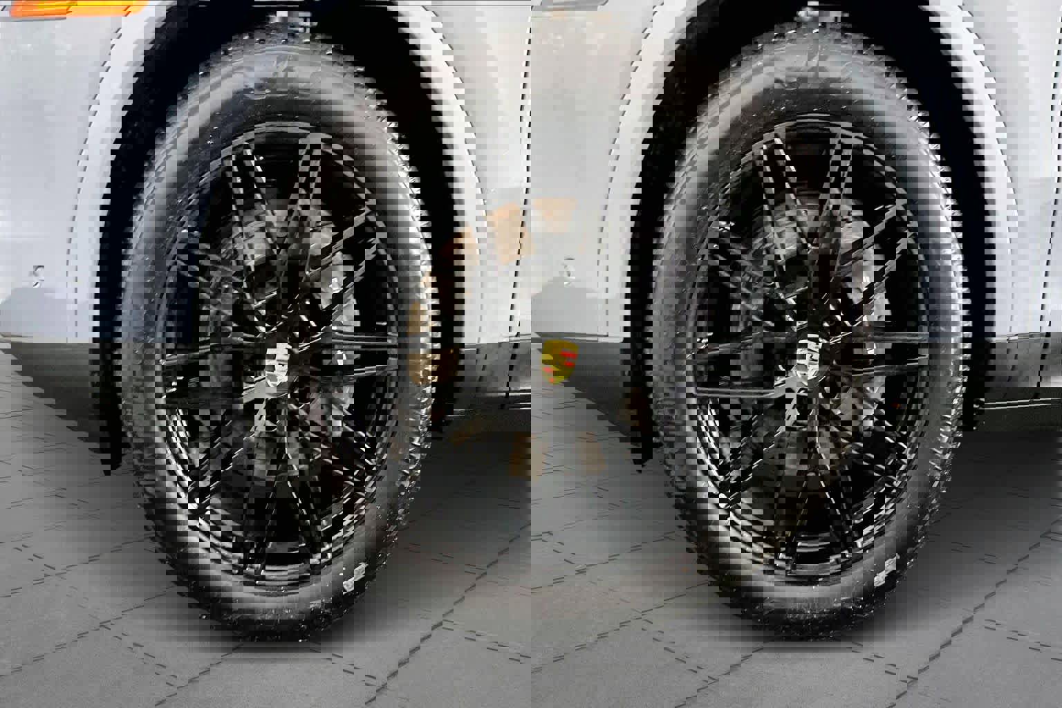 Used 2024 Porsche Cayenne Coupe image 10