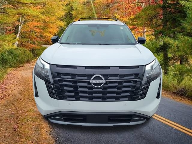New 2026 Nissan Pathfinder Platinum AWD/4WD image 10