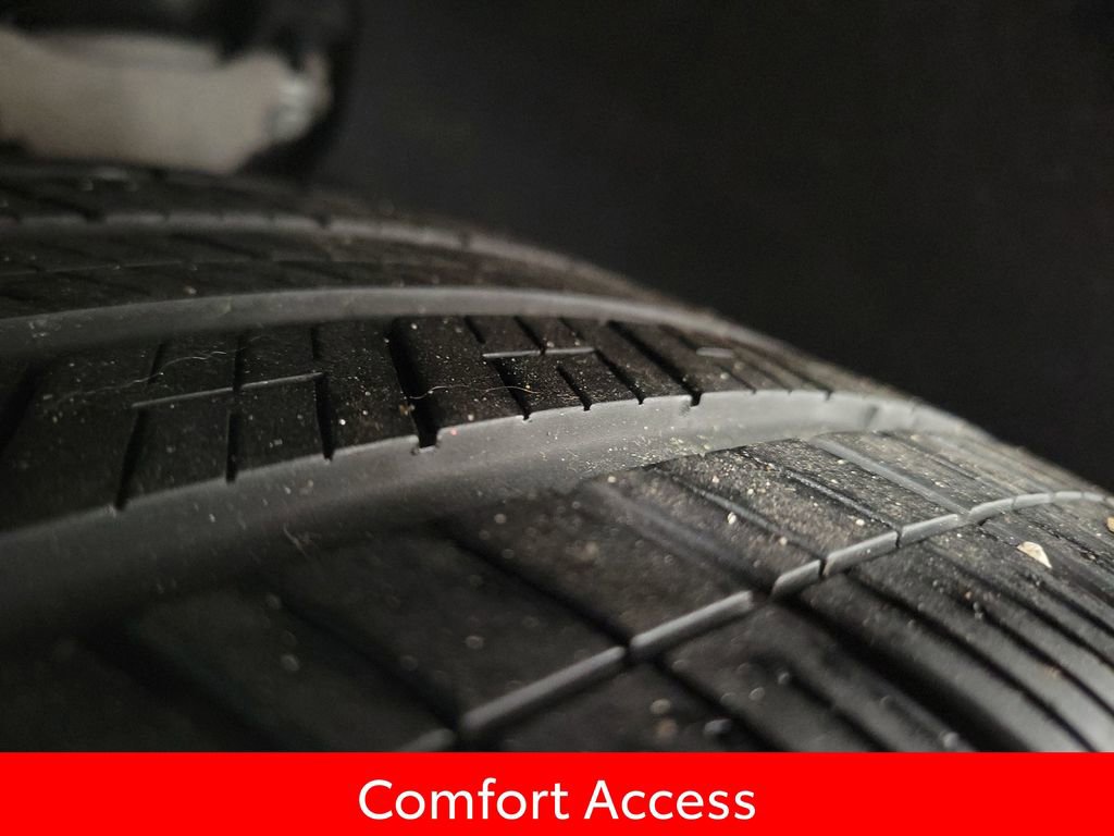 Used 2020 Porsche Cayenne Base image 11