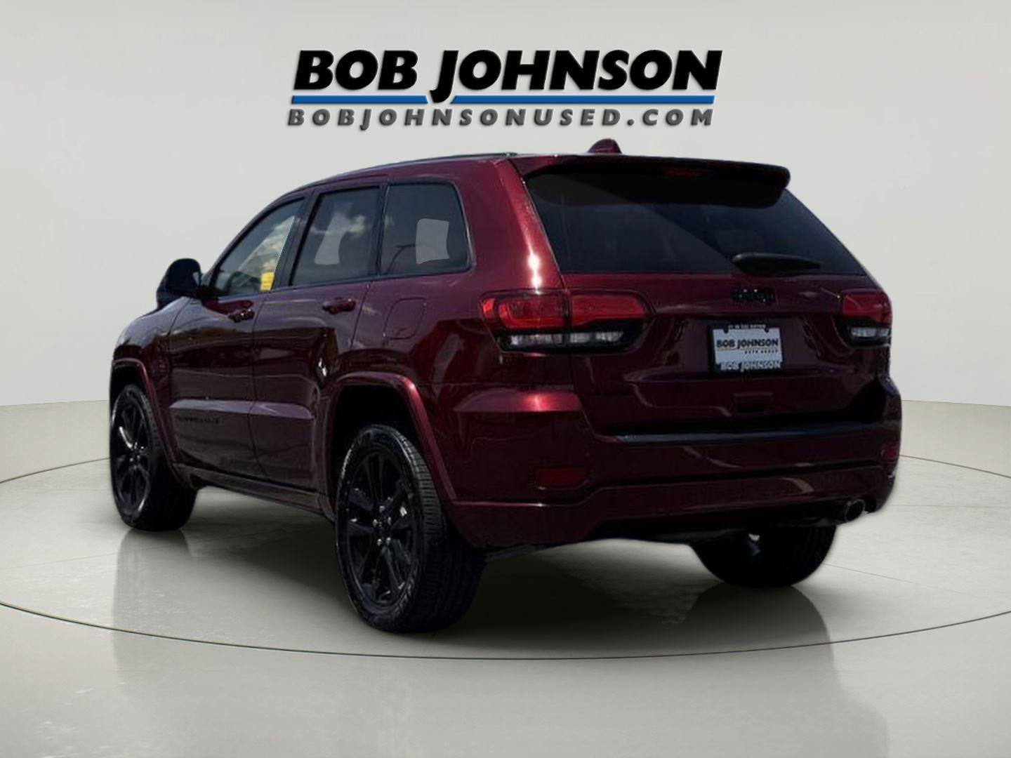 Used 2021 Jeep Grand Cherokee Laredo X AWD/4WD image 4