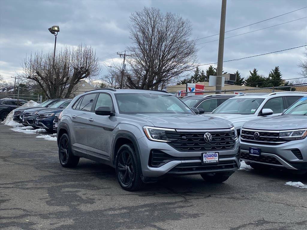 Used 2025 Volkswagen Atlas Cross Sport SEL R-Line