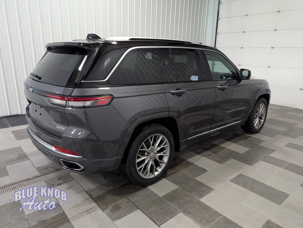 Used 2022 Jeep Grand Cherokee Summit AWD/4WD image 4