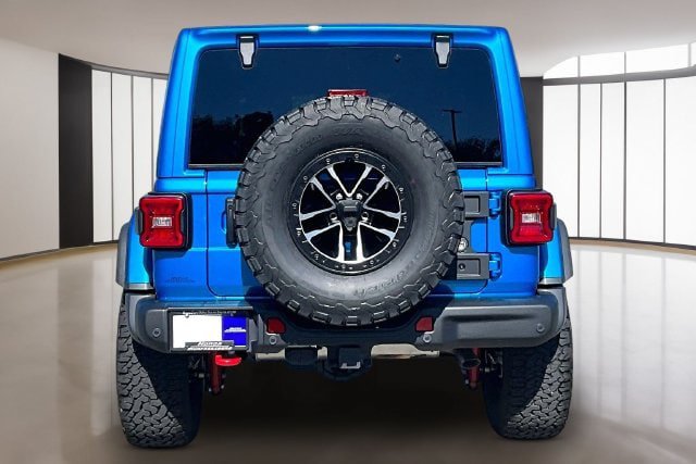 Used 2026 Jeep Wrangler Unlimited Rubicon AWD/4WD image 5