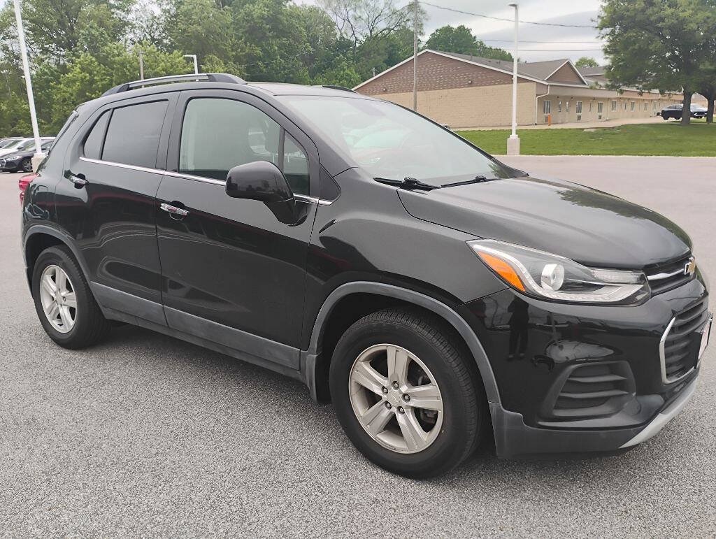 Used 2017 Chevrolet Trax LT w/ LT Convenience Package FWD image 7