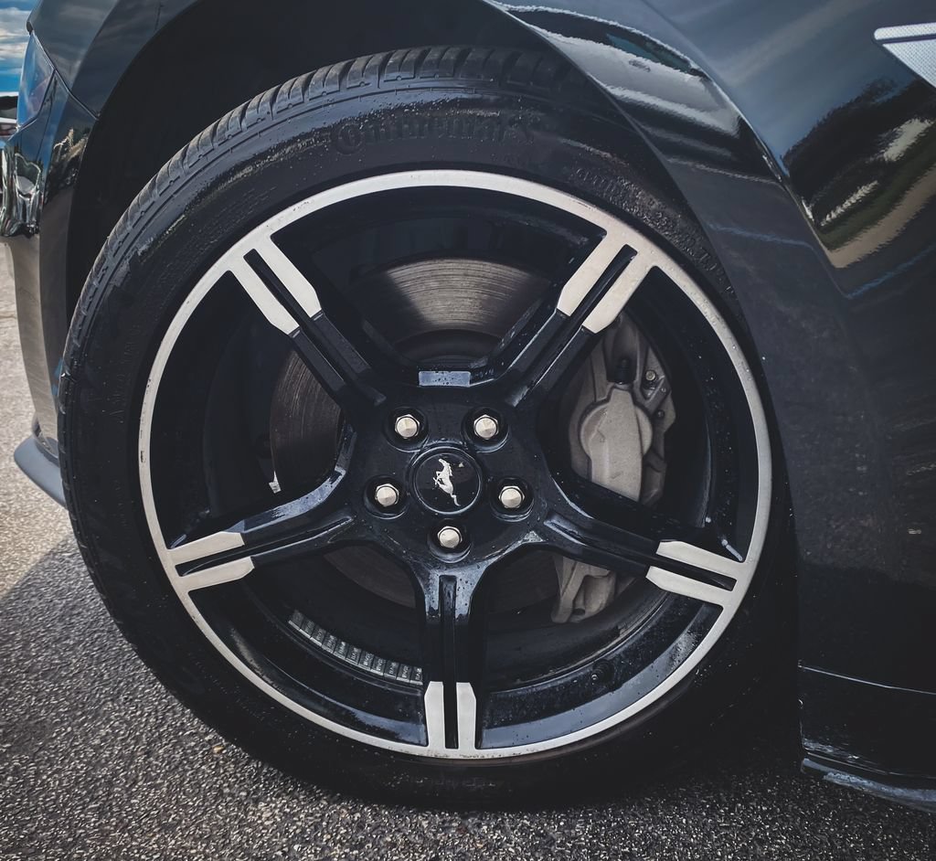 Used 2019 Ford Mustang GT Premium w/ California Special Package RWD image 4