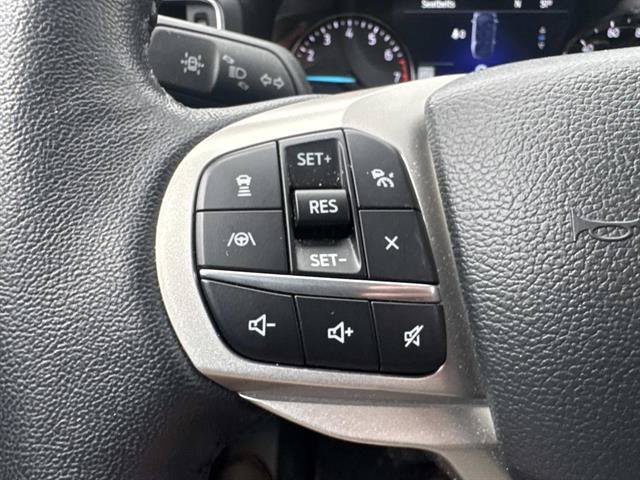 Used 2023 Ford Explorer XLT w/ Equipment Group 202A AWD/4WD image 34