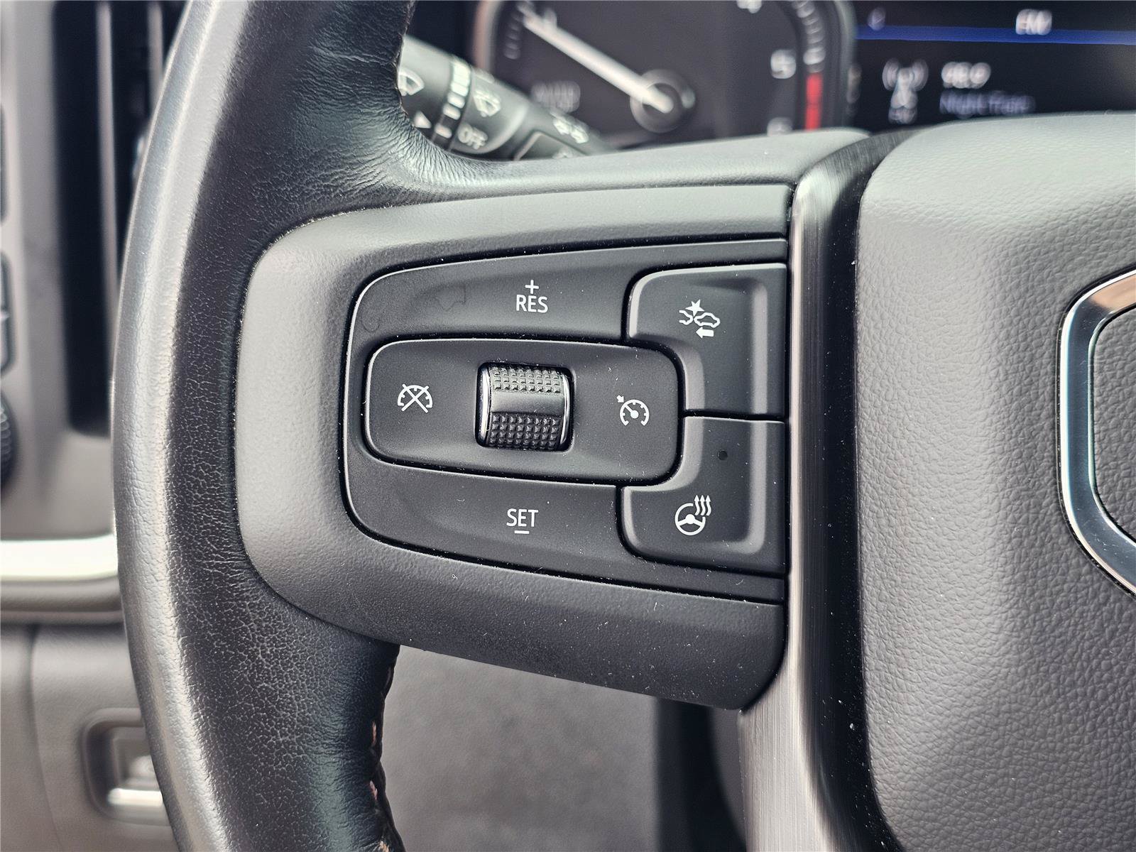 Used 2021 GMC Sierra 1500 AT4 w/ AT4 Value Package AWD/4WD image 23
