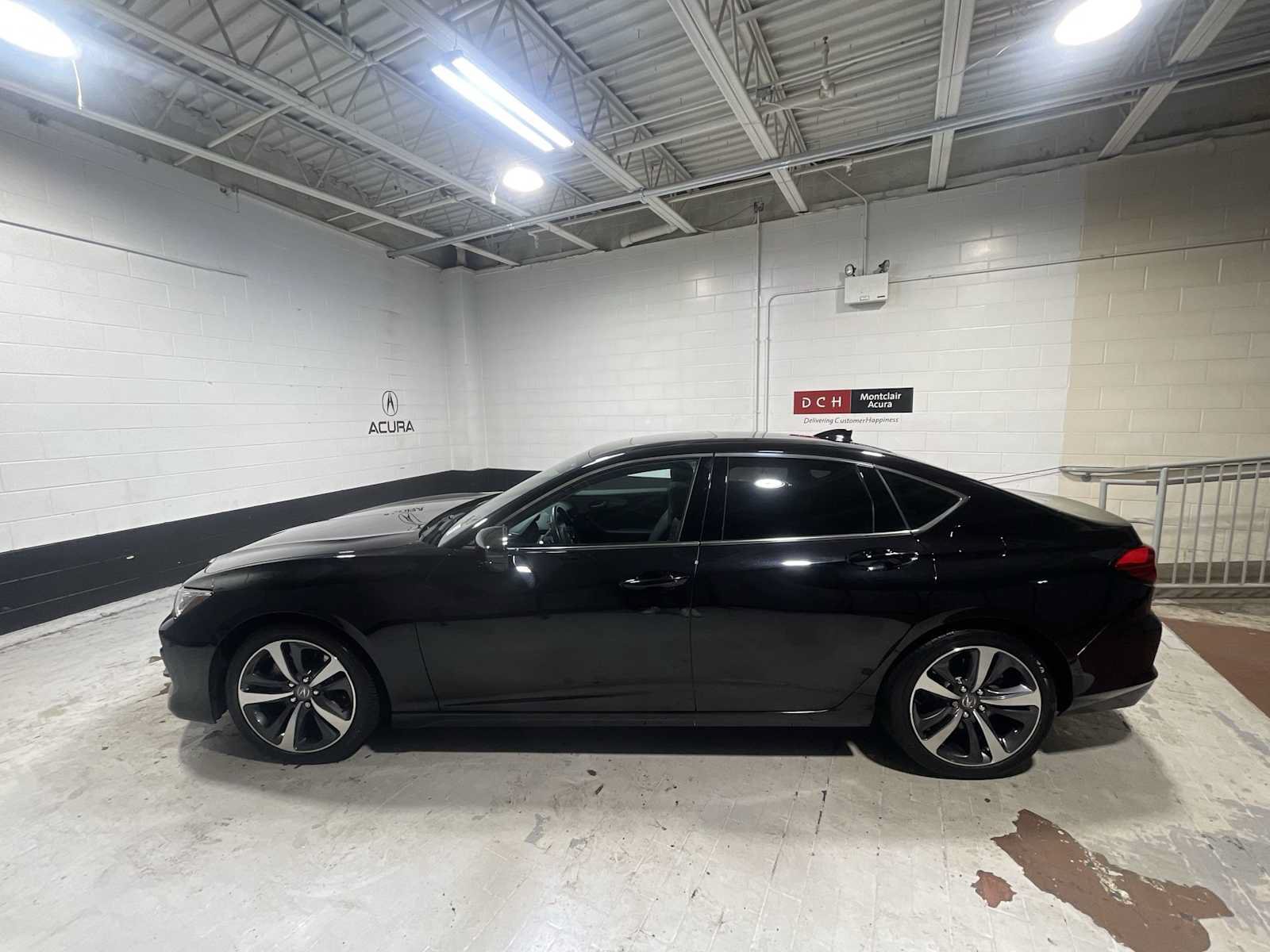 Certified 2024 Acura TLX w/ Technology Package FWD image 3