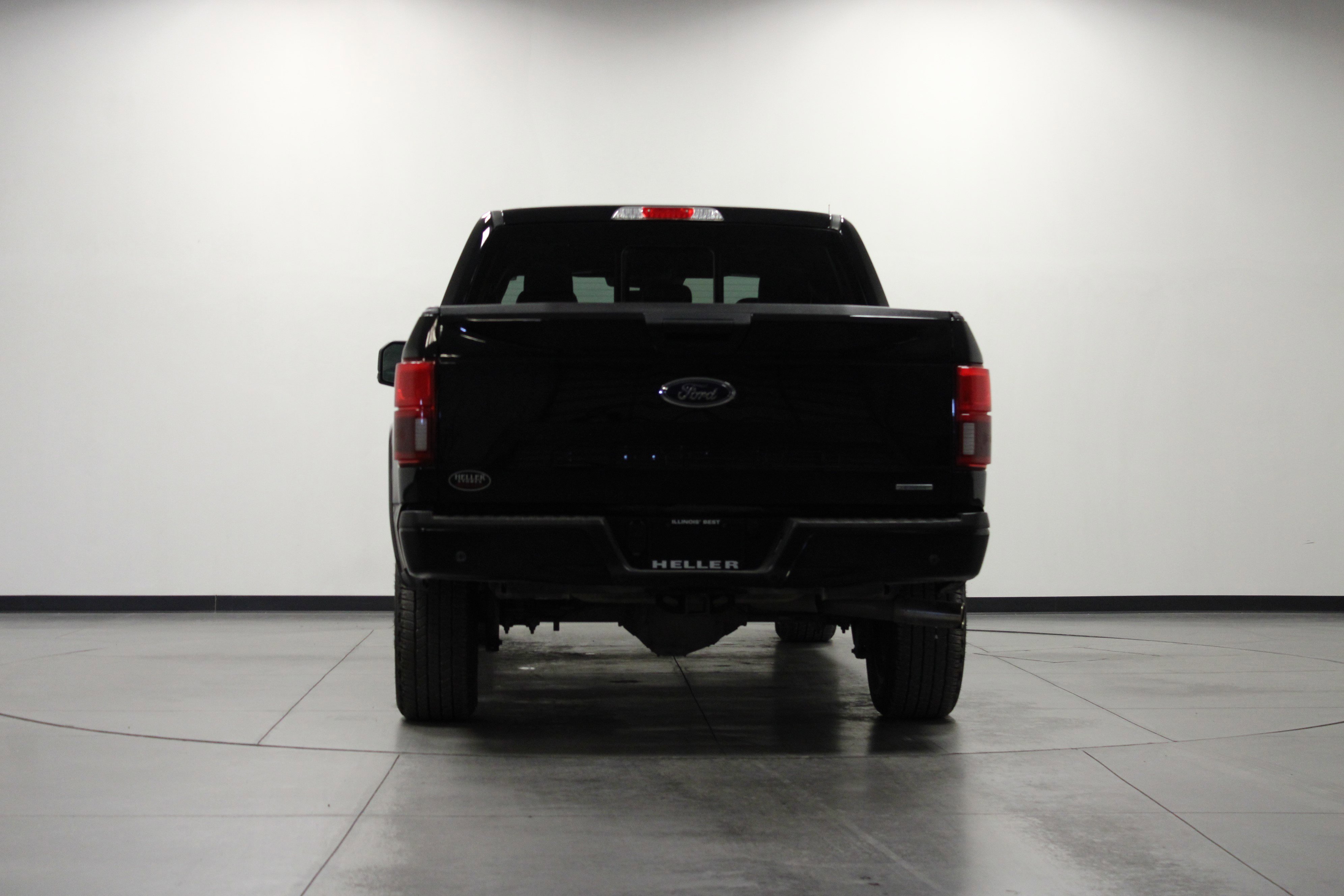 Used 2018 Ford F150 Lariat w/ Equipment Group 502A Luxury image 5