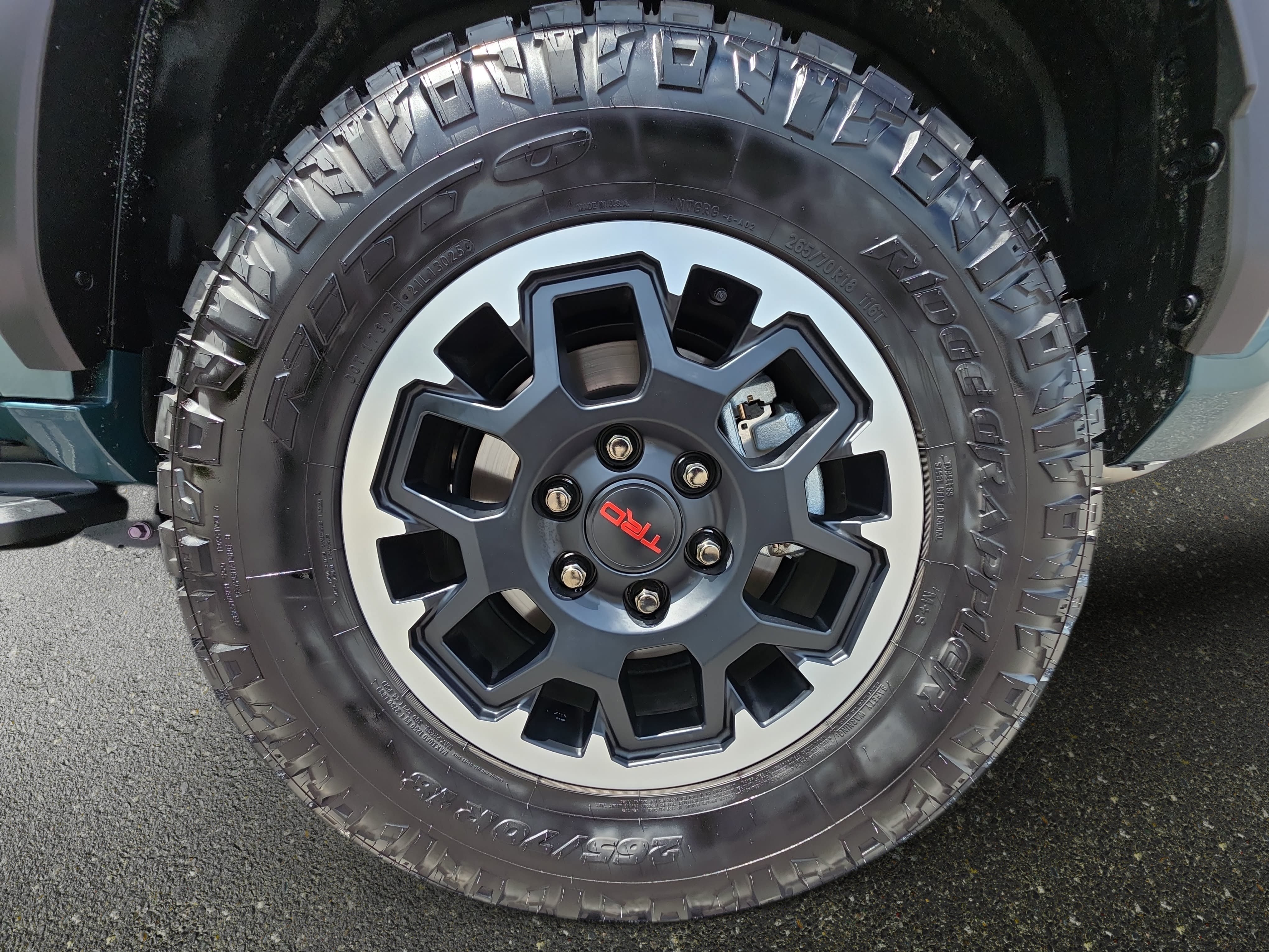 Used 2025 Toyota 4Runner TRD Off-Road Premium AWD/4WD image 34