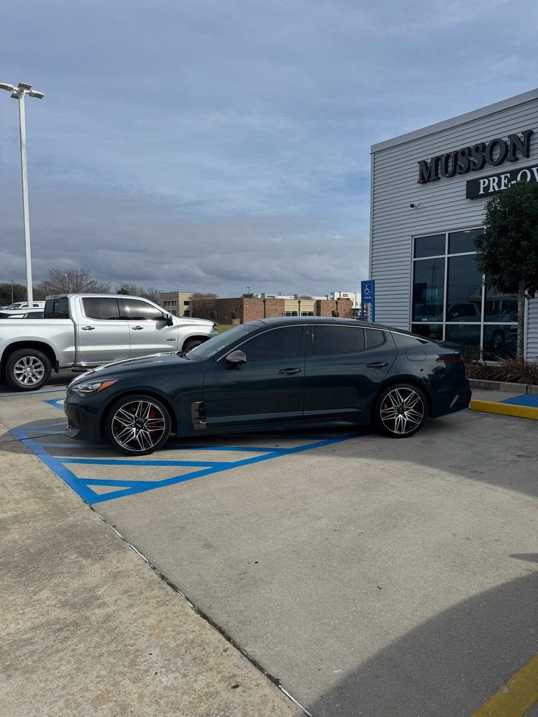 Used 2022 Kia Stinger GT2 image 3