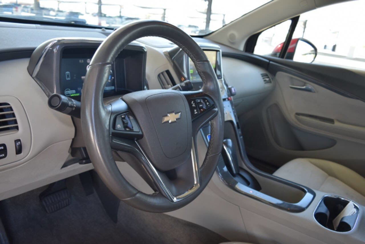 Used 2013 Chevrolet Volt Premium w/ Premium Trim Package image 16
