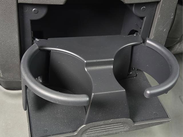 Used 2014 Nissan Frontier PRO-4X w/ Pro-4x Luxury Package AWD/4WD image 17
