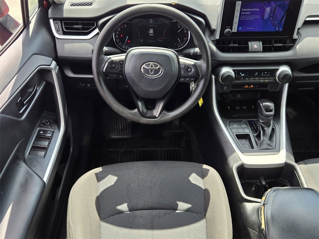 Used 2023 Toyota RAV4 LE image 13