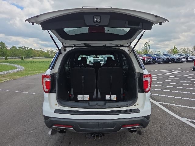 Used 2019 Ford Explorer XLT AWD/4WD image 10