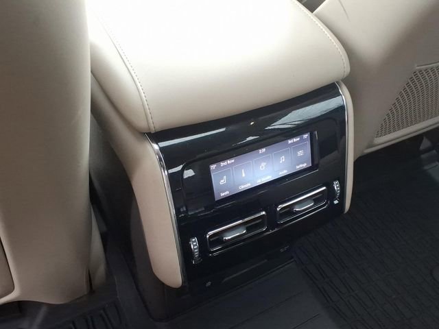 Used 2023 Lincoln Aviator Reserve w/ Equipment Group 201A image 13