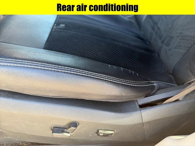 Used 2015 Dodge Grand Caravan SXT FWD image 9