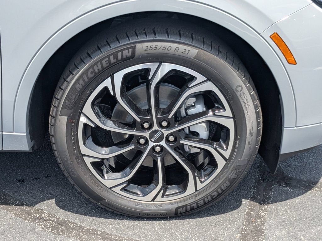 New 2026 Lincoln Nautilus Reserve AWD/4WD image 11