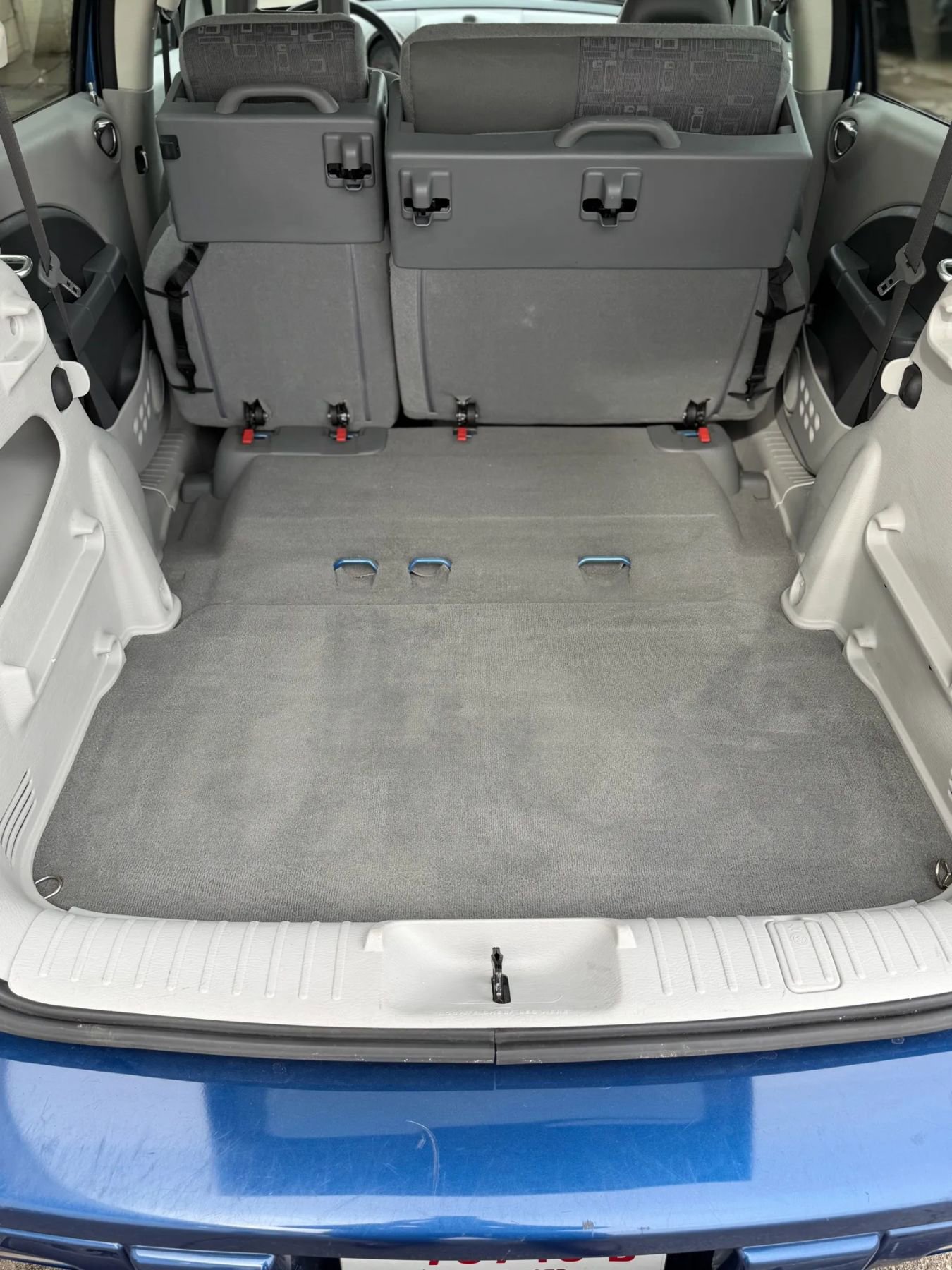 Used 2010 Chrysler PT Cruiser image 24