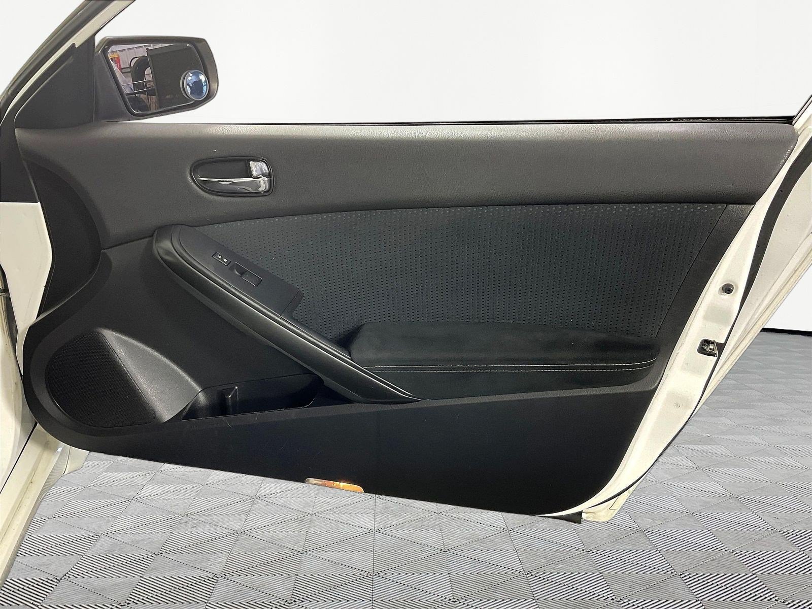 Used 2013 Nissan Altima 2.5 S FWD image 25
