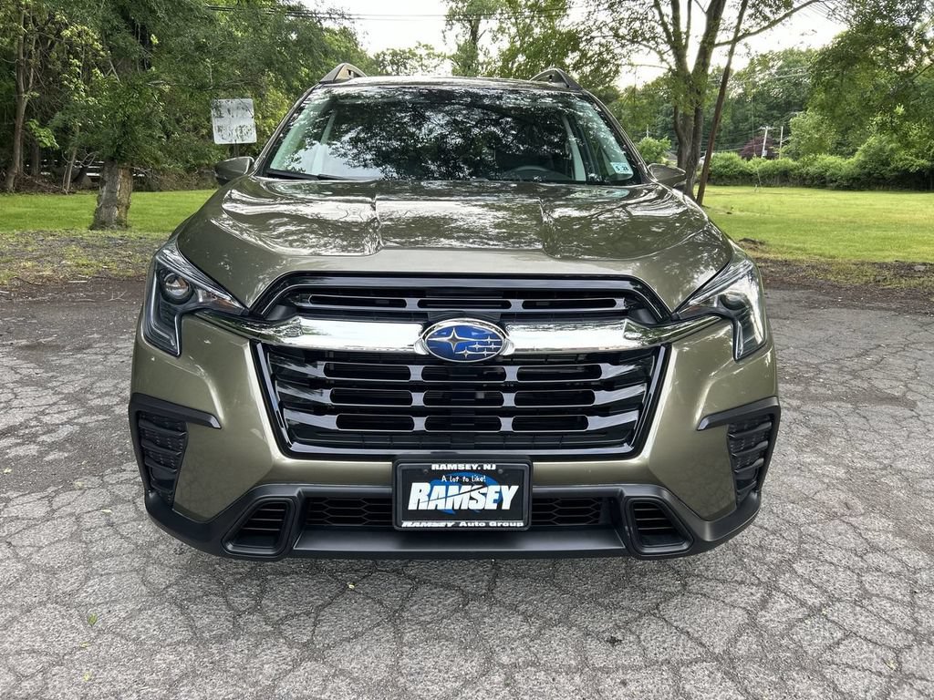 Used 2023 Subaru Ascent Premium w/ Convenience Package AWD/4WD image 3