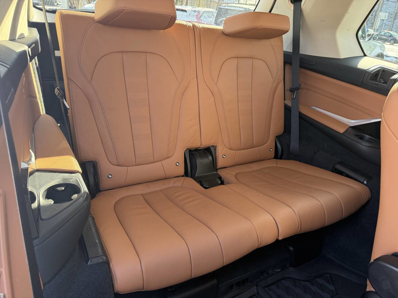 Used 2022 BMW X7 xDrive40i w/ Premium Package image 13