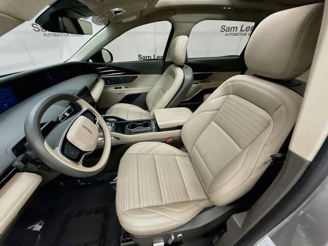 Used 2025 Lincoln Nautilus Reserve AWD/4WD image 22