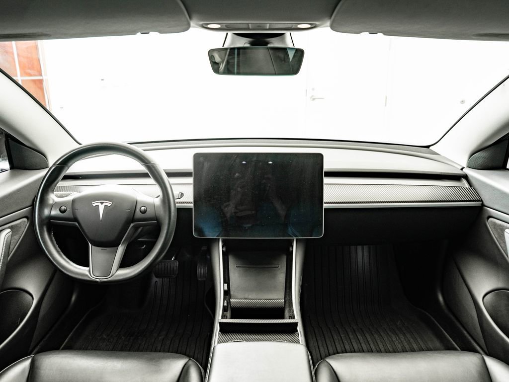 Used 2019 Tesla Model 3 Long Range RWD image 4