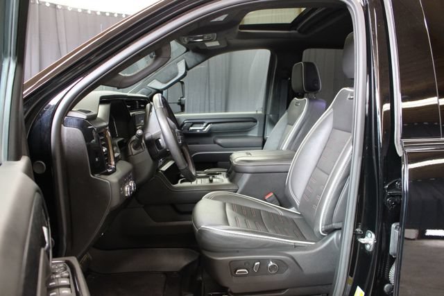 Used 2025 GMC Sierra 2500 AT4X AWD/4WD image 11