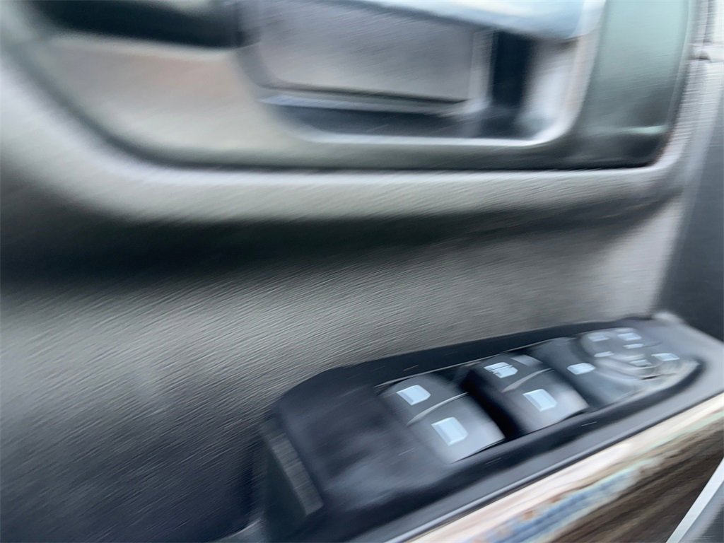 Used 2022 Chevrolet Silverado 2500 LT w/ Convenience Package image 22