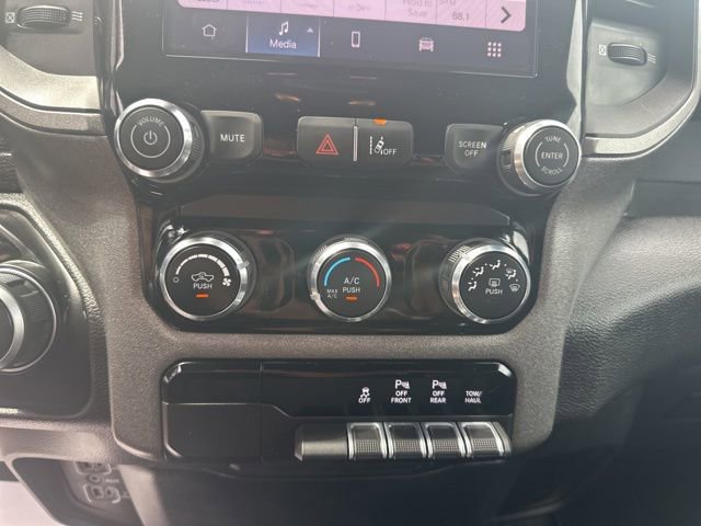 Used 2025 RAM 1500 Tradesman AWD/4WD image 23