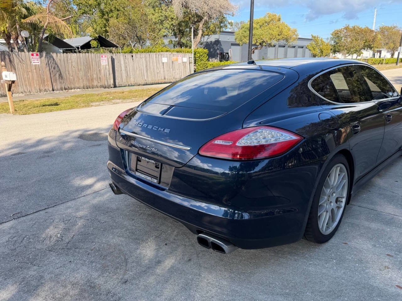 Used 2010 Porsche Panamera Turbo image 11