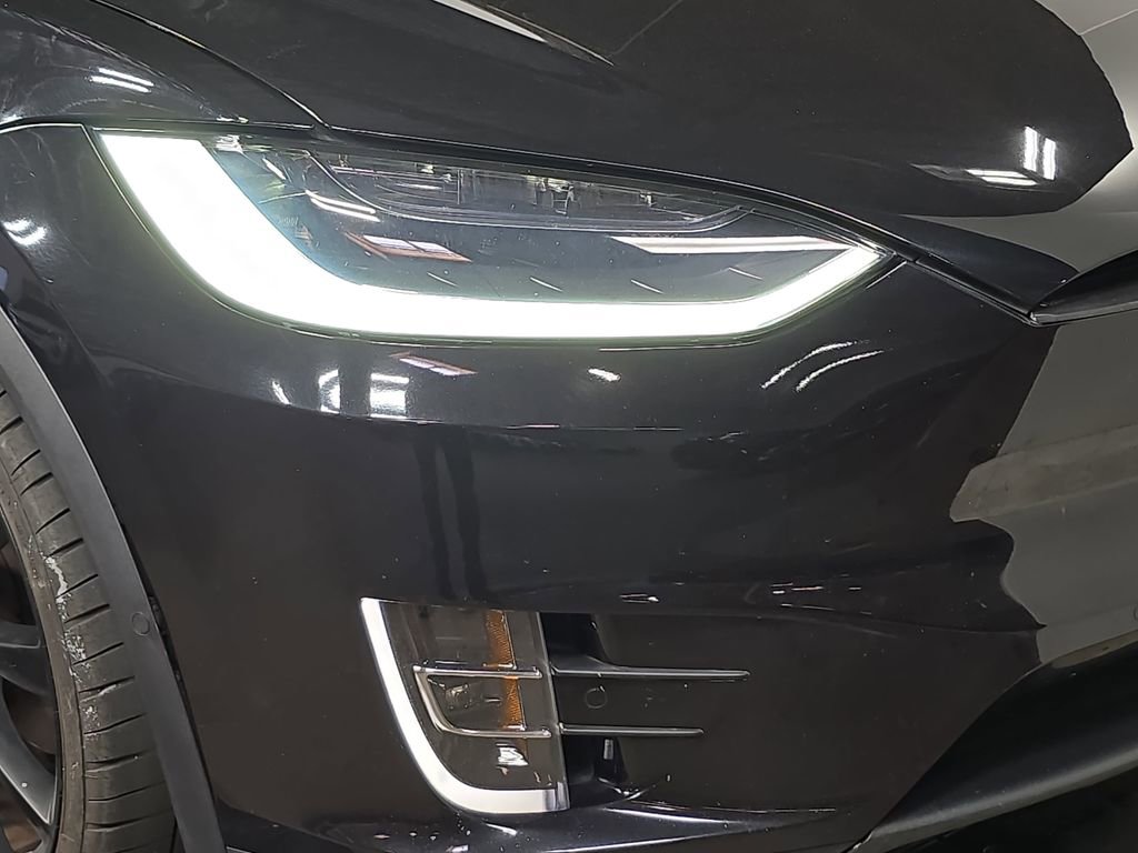 Used 2018 Tesla Model X 75D AWD/4WD image 12