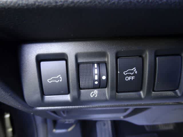 Used 2024 Subaru Outback Onyx Edition XT AWD/4WD image 9