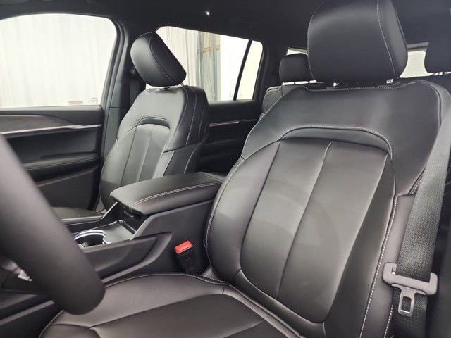 New 2025 Jeep Grand Cherokee L Limited w/ Trailer Tow Package image 33