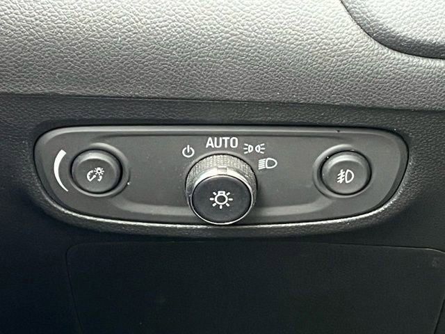 Used 2023 Buick Encore GX Select image 32