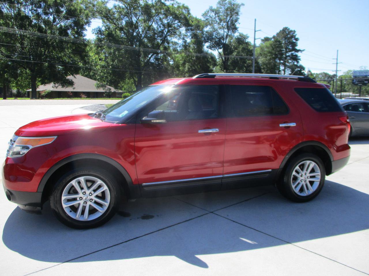 Used 2012 Ford Explorer XLT FWD image 22