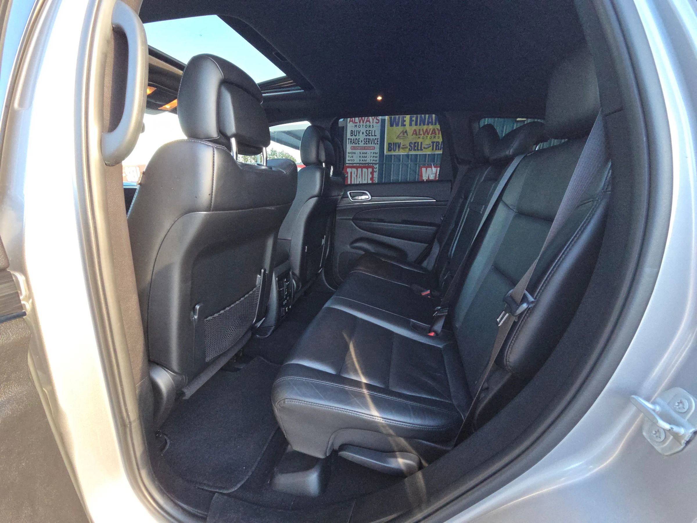 Used 2020 Jeep Grand Cherokee Limited image 21