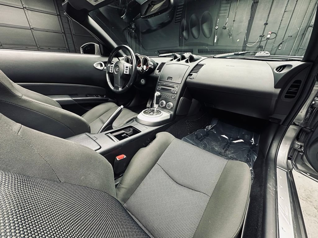 Used 2007 Nissan 350Z Enthusiast RWD image 20