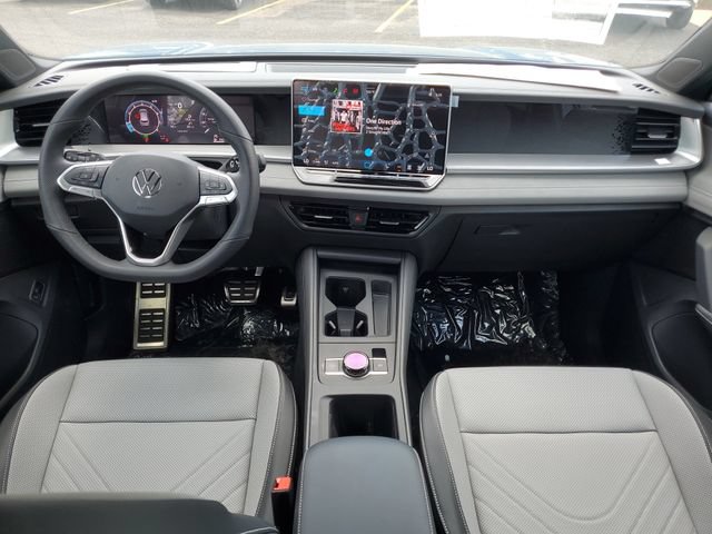New 2026 Volkswagen Tiguan SE R-Line AWD/4WD image 14