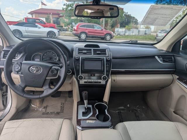 Used 2013 Toyota Camry XLE image 9