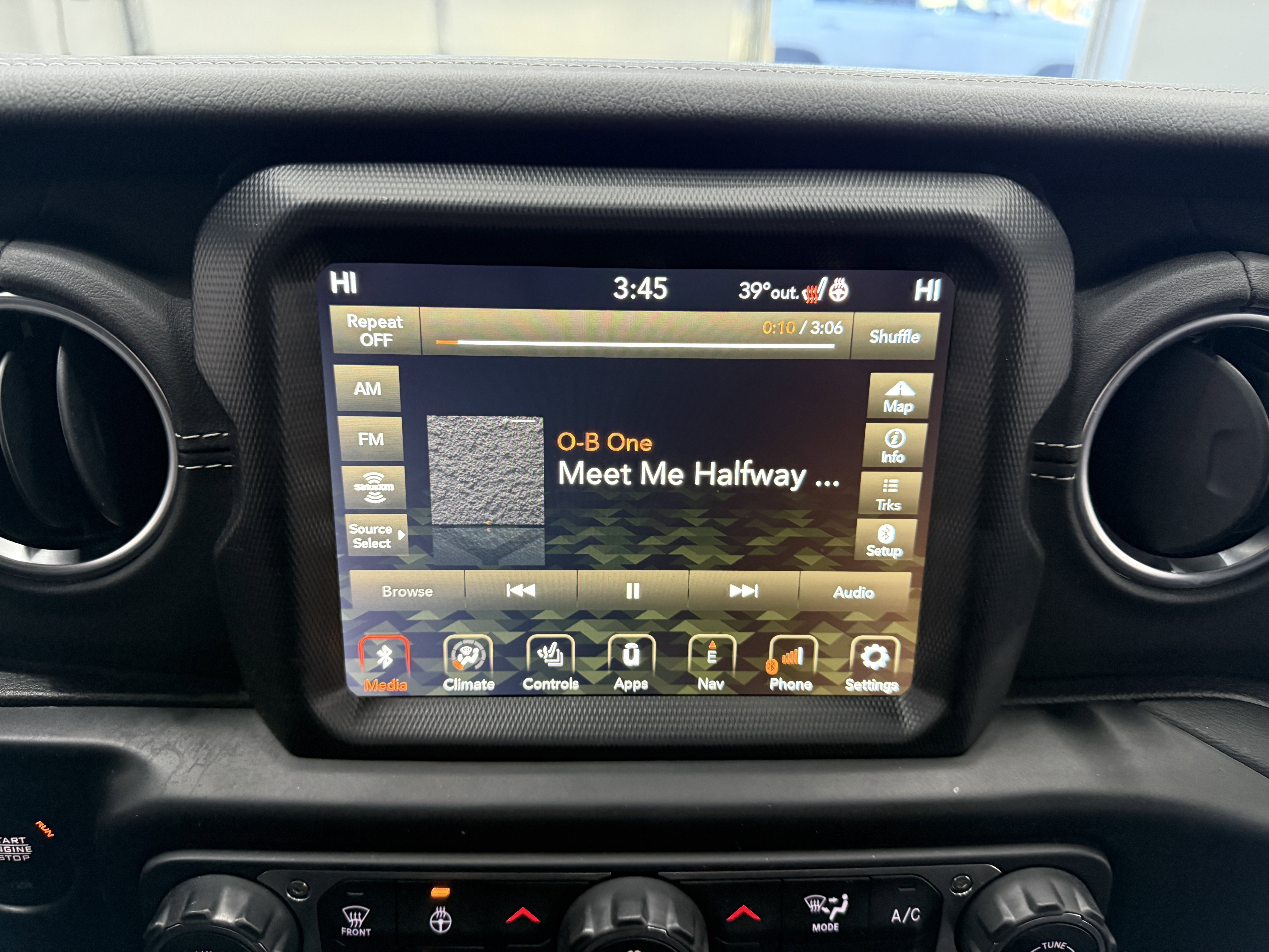 Used 2021 Jeep Wrangler Unlimited Sahara image 17